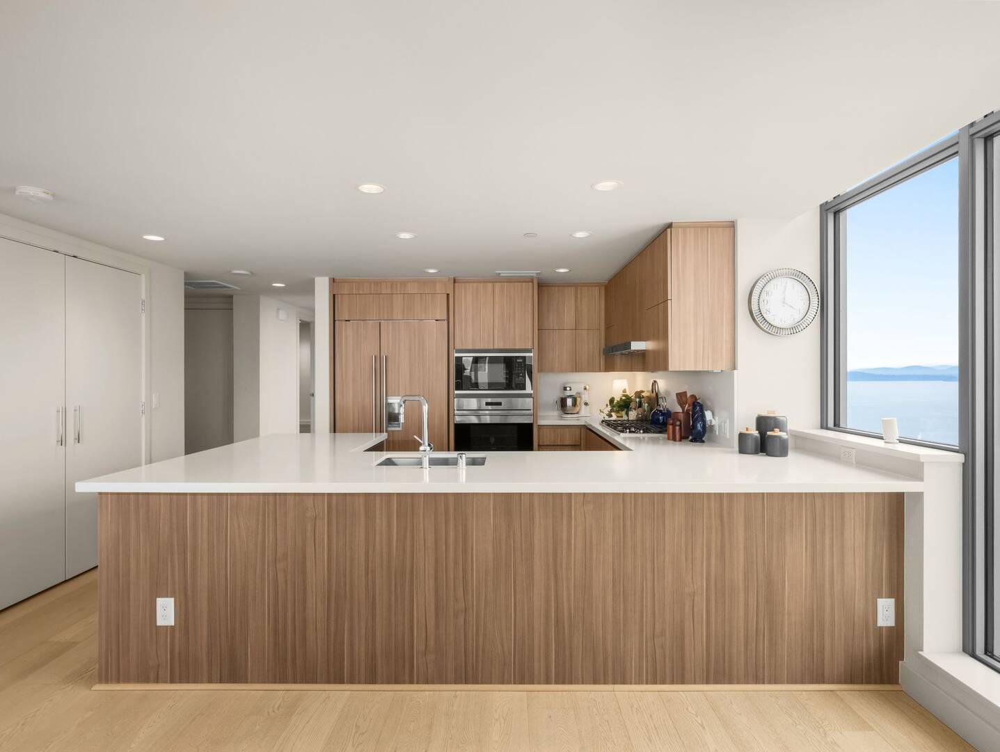 583 Battery St Unit #3802N Seattle, WA 98121