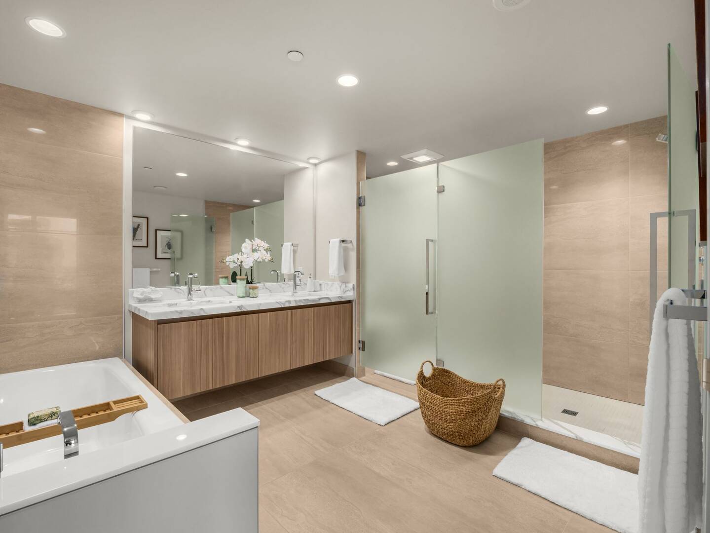 583 Battery St Unit #3802N Seattle, WA 98121