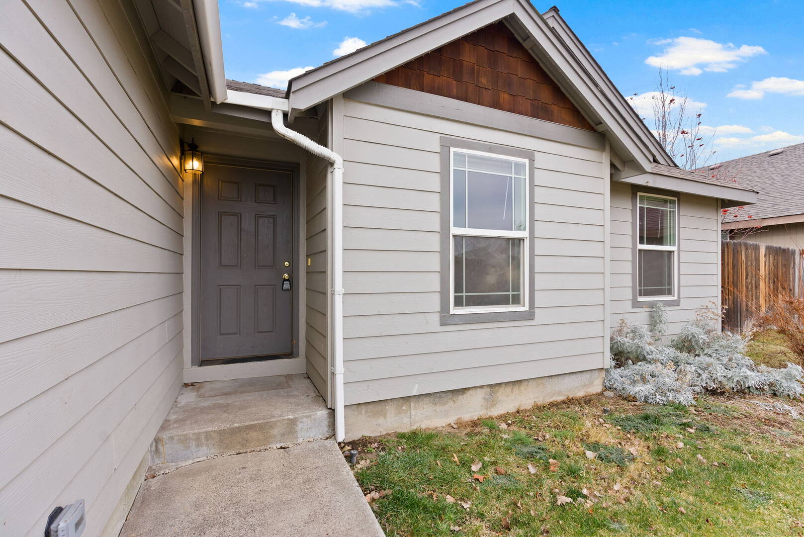 1151 NW 21st Pl Redmond, OR 97756