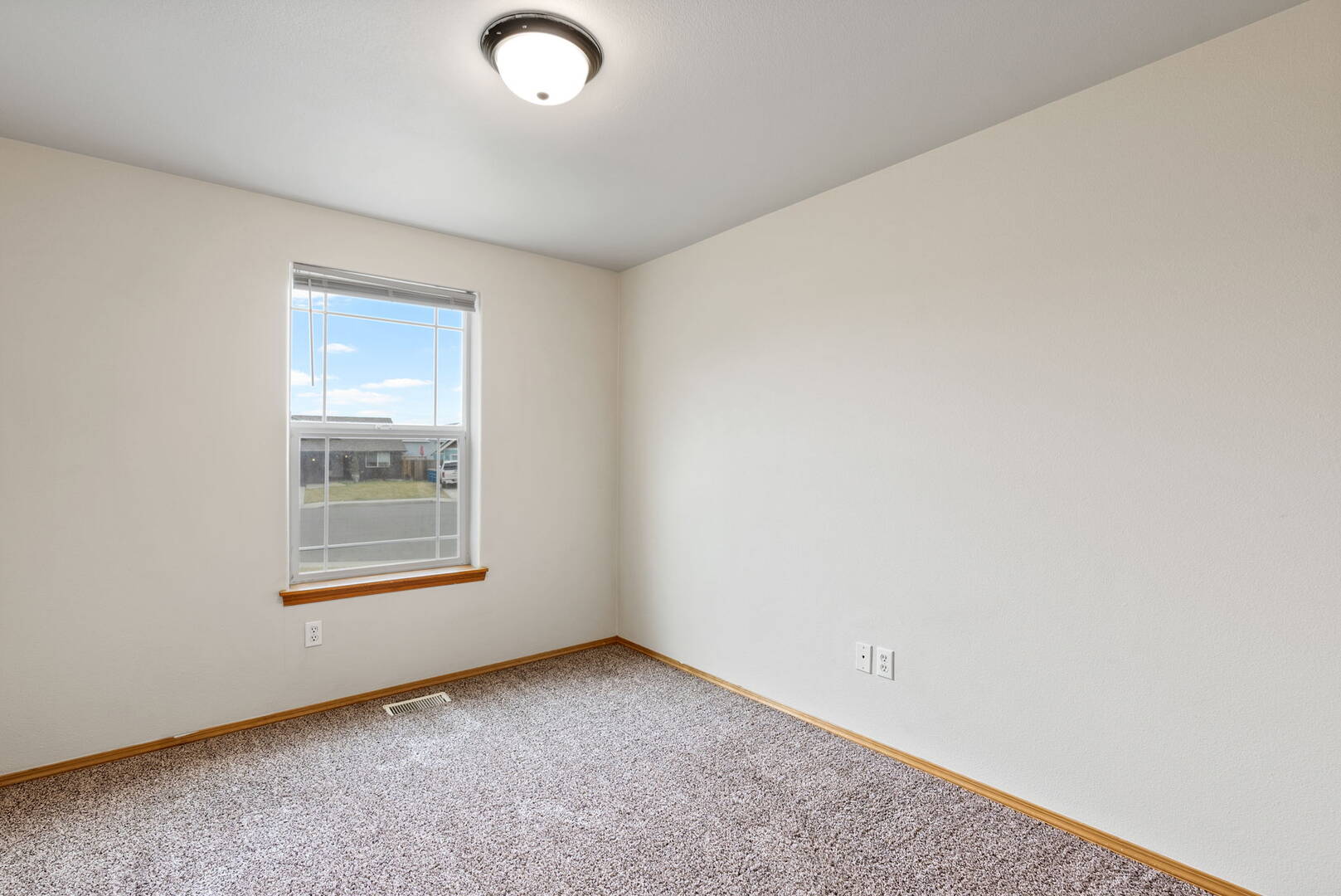 1151 NW 21st Pl Redmond, OR 97756