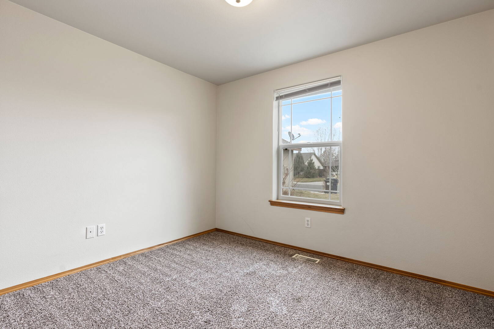 1151 NW 21st Pl Redmond, OR 97756