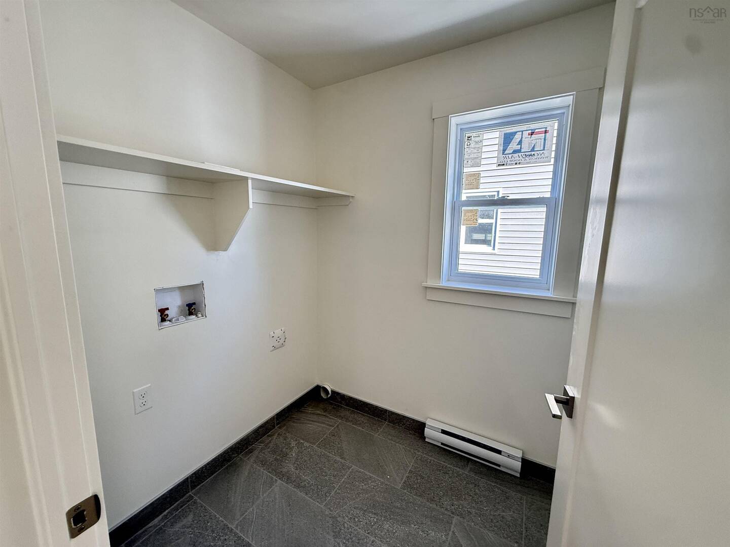 15 Brick Ln Halifax, NS B3P0G4