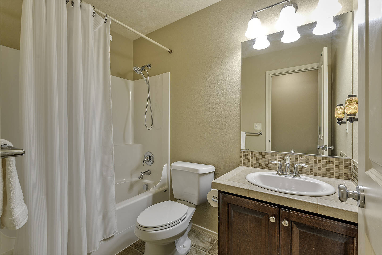 15971 NW Hildago Ln Portland, OR 97229