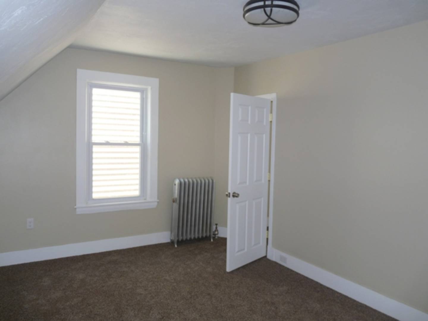 137 Lovell St - Unit A Worcester, MA 01603