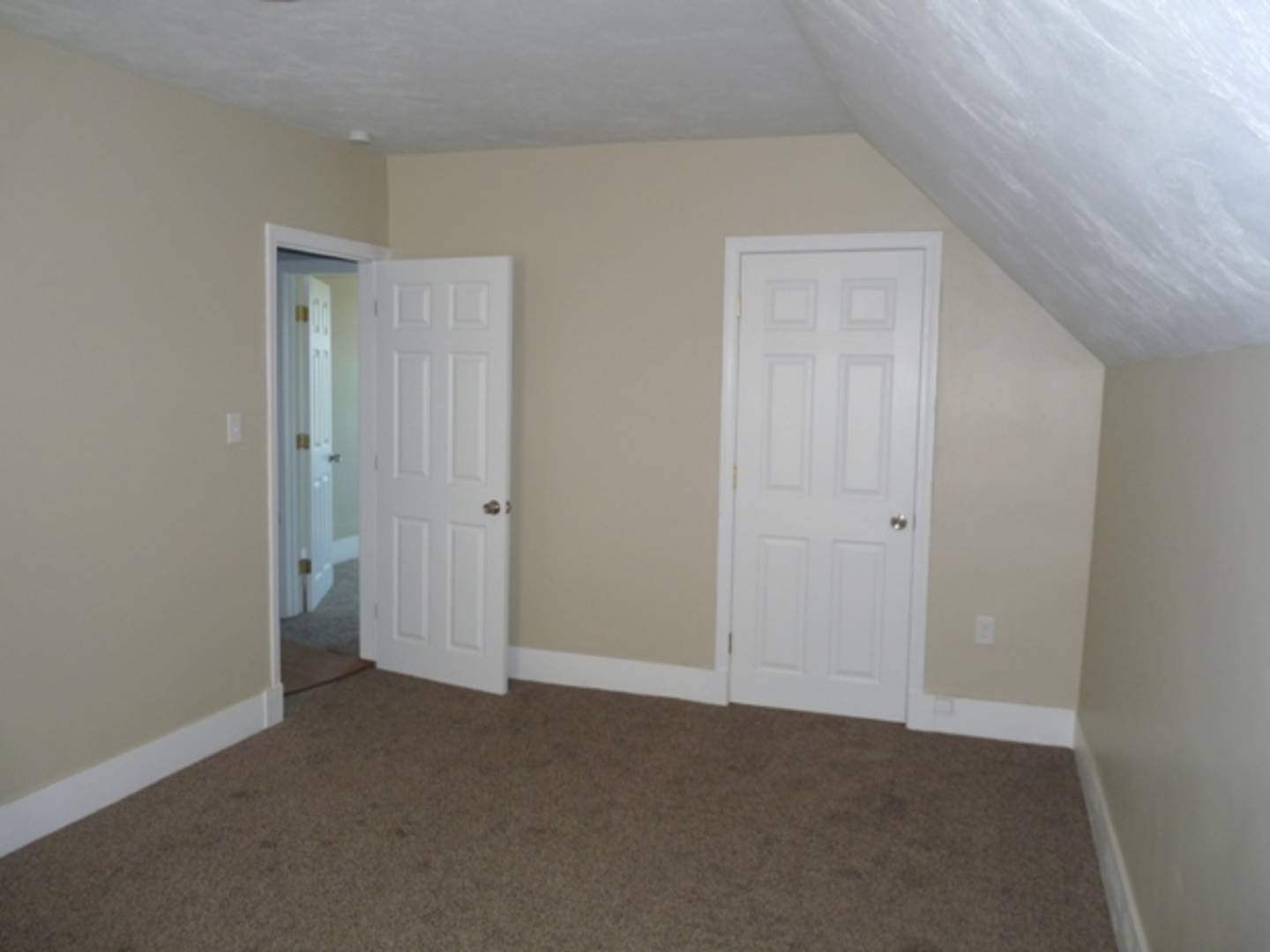 137 Lovell St - Unit A Worcester, MA 01603