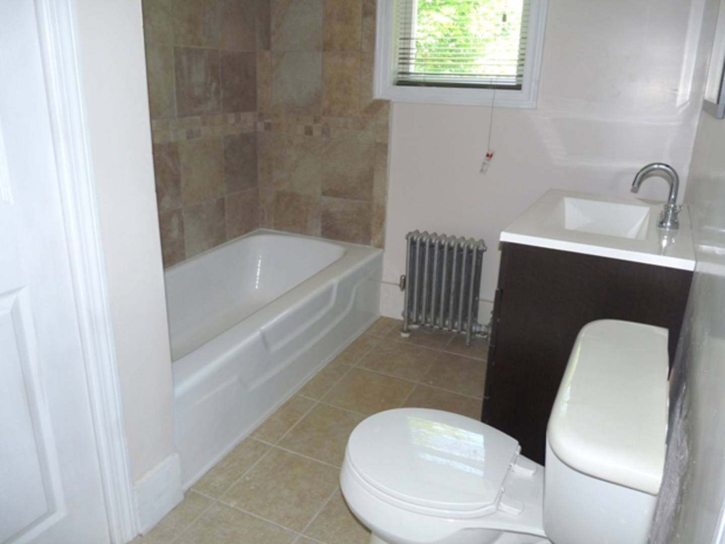 137 Lovell St - Unit A Worcester, MA 01603
