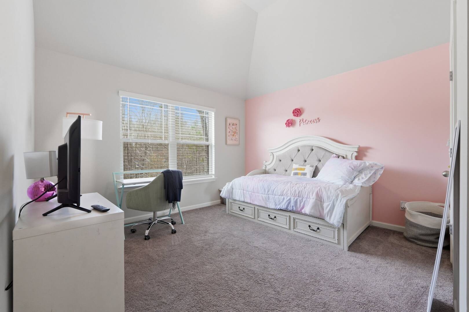 4006 Cherry Wood Dr Loganville, GA 30052