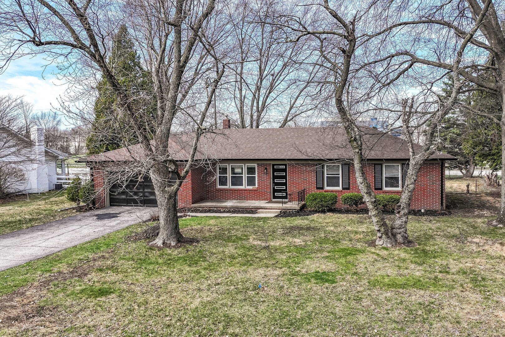 10640 Penn Dr., Carmel, IN 46280