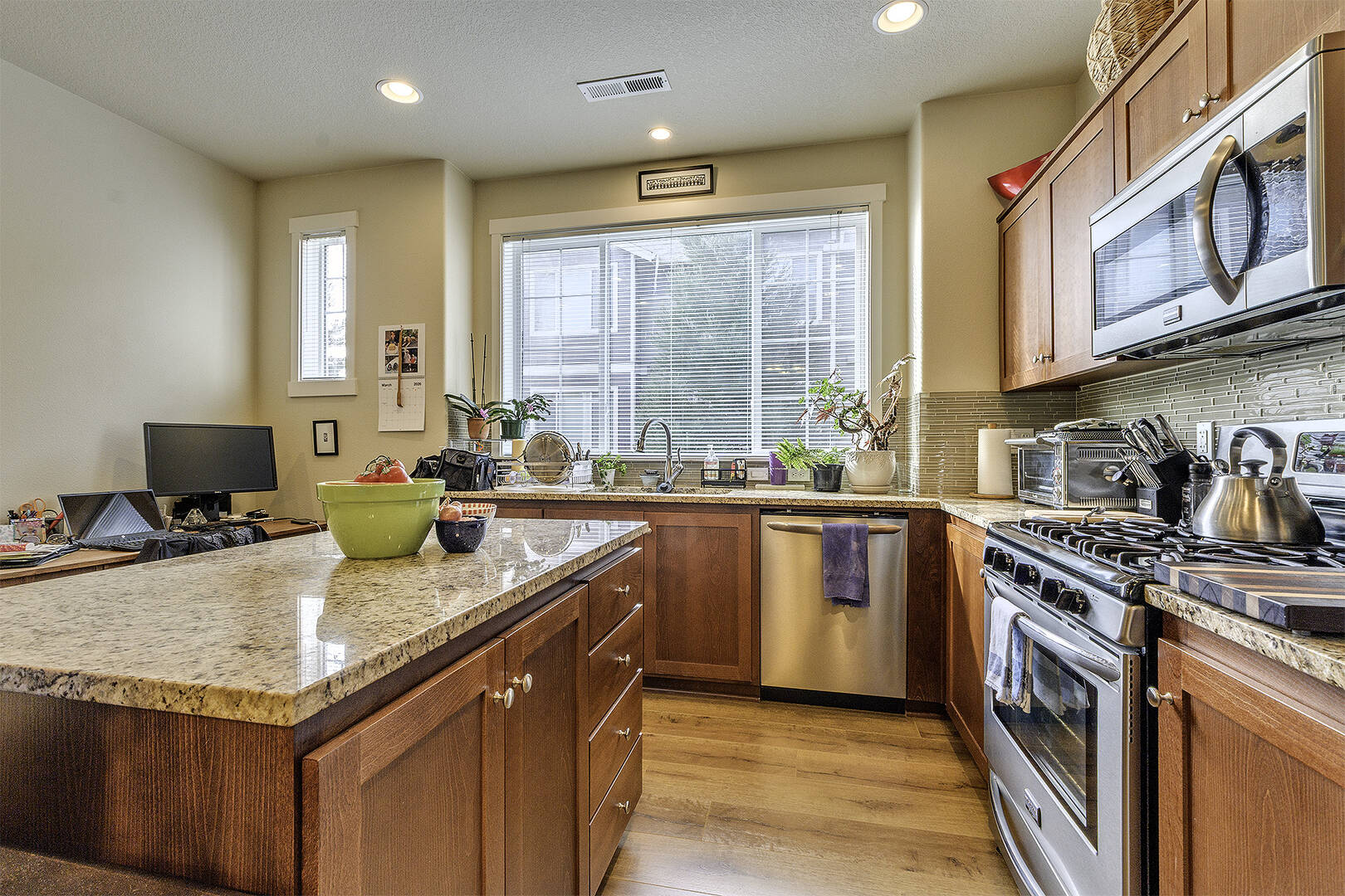 187 NE 80th Ave Hillsboro, OR 97006