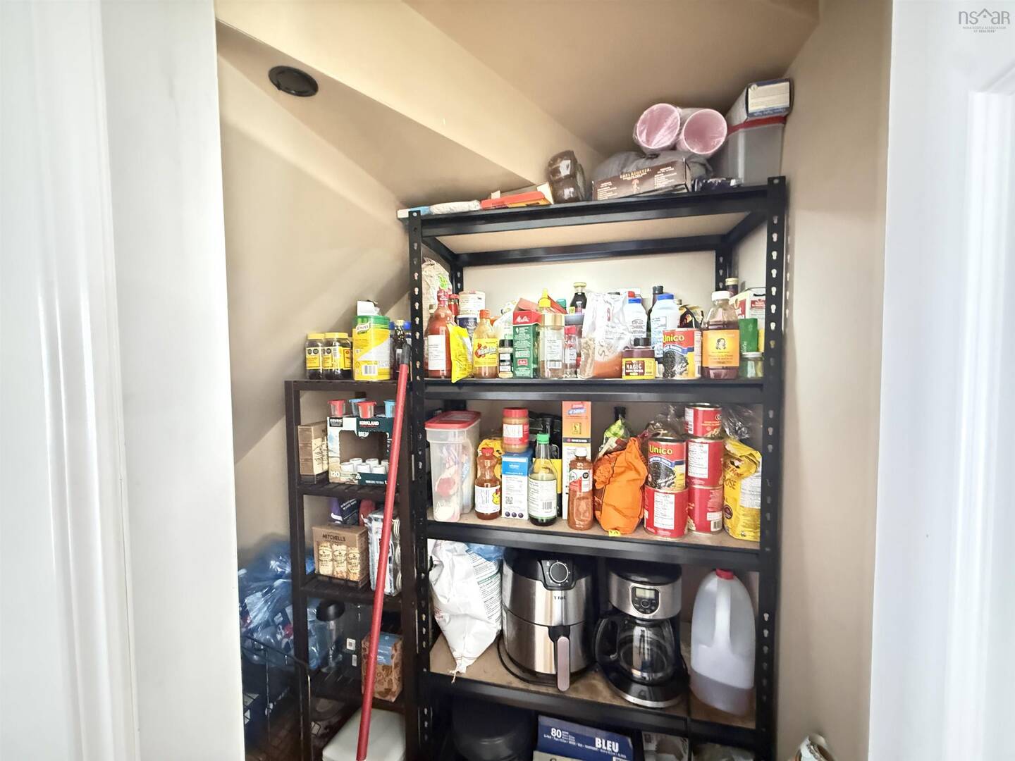 207 Green Village Ln Dartmouth, NS B2Y4V5