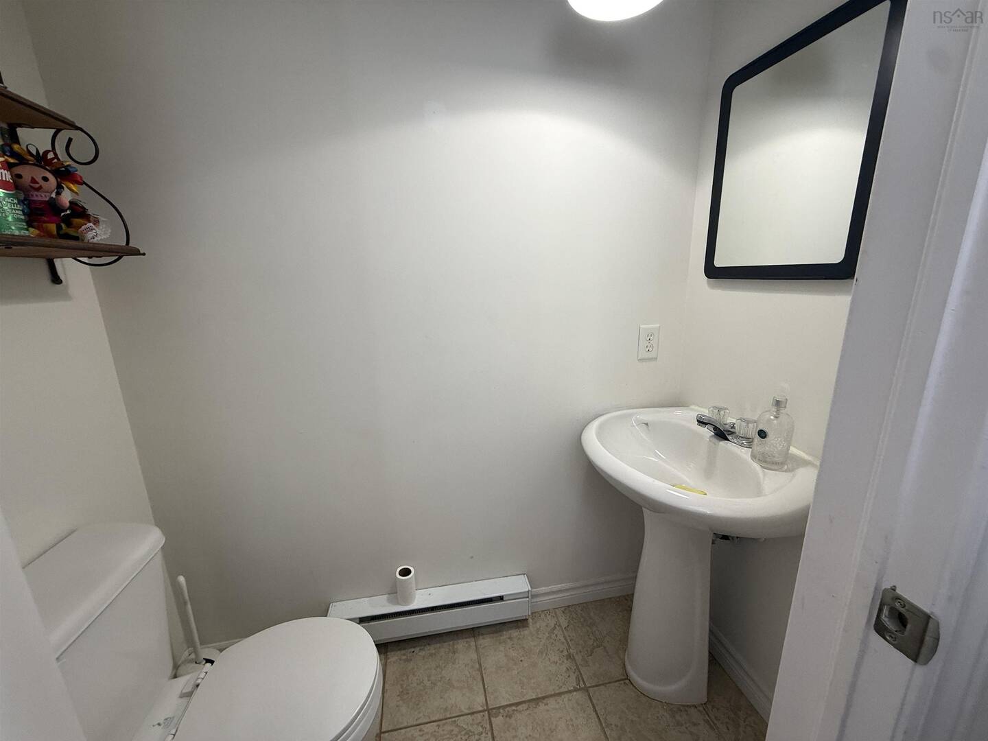 207 Green Village Ln Dartmouth, NS B2Y4V5