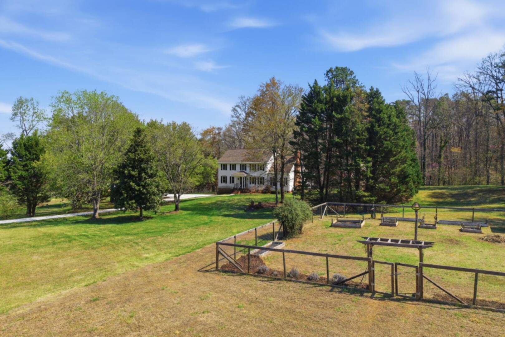 1099 Red Bank Rd Germanton, NC 27019