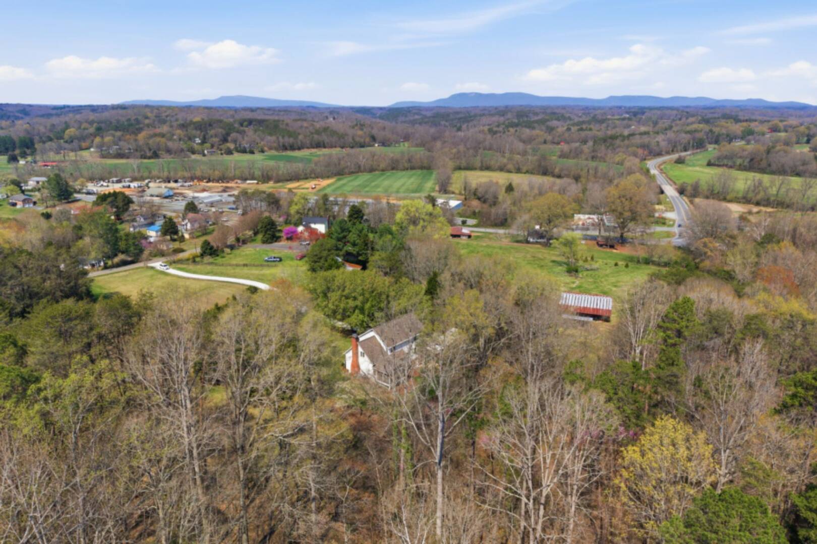 1099 Red Bank Rd Germanton, NC 27019