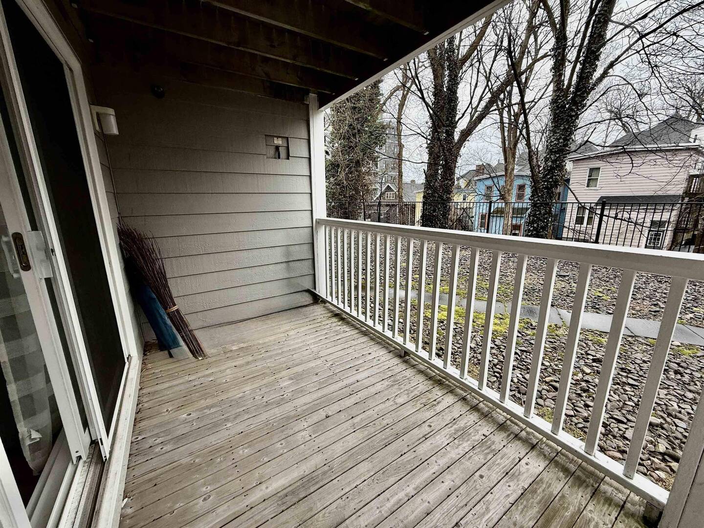 103 5230 Tobin St Halifax, NS B3H1S2