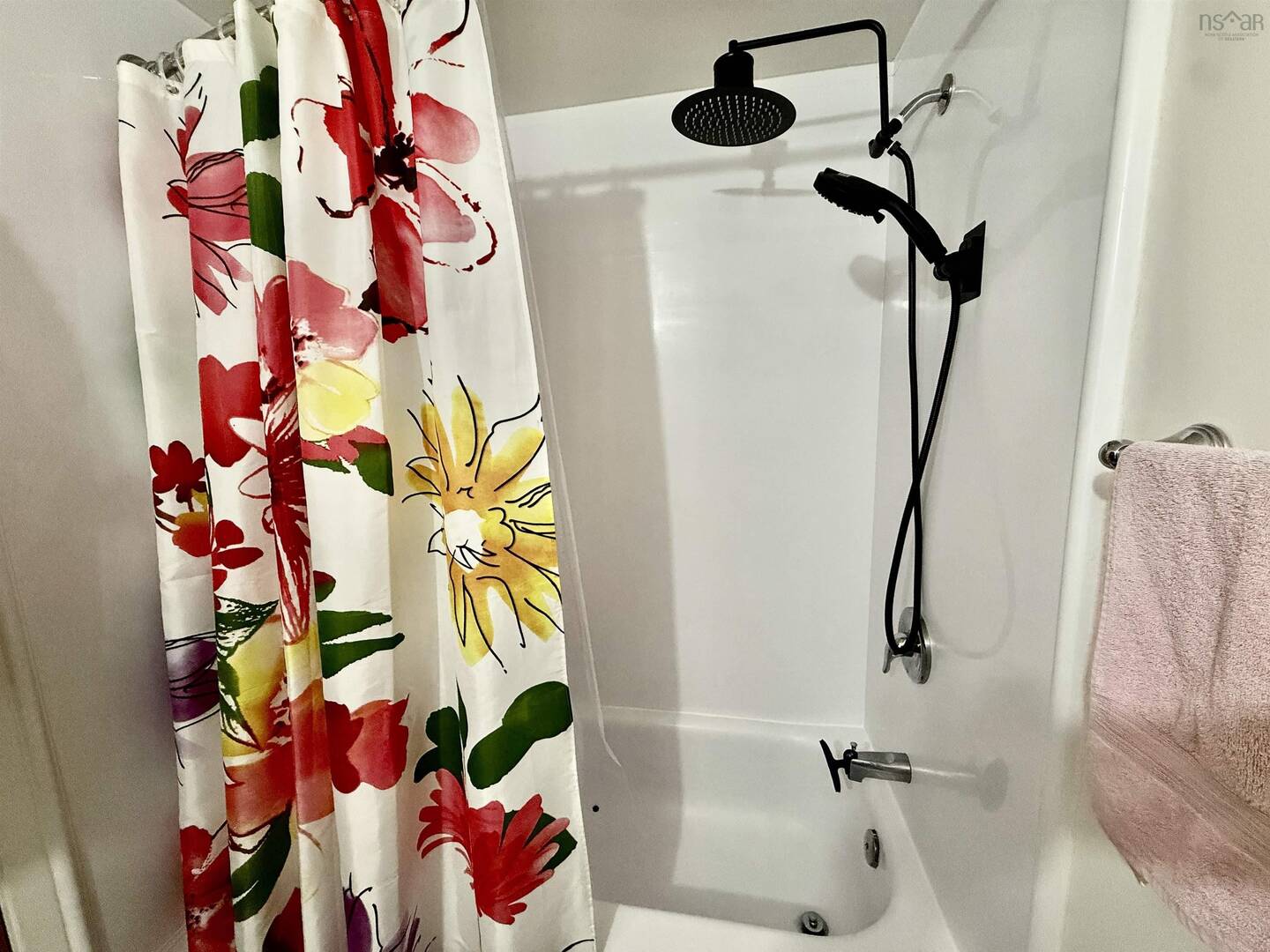 103 5230 Tobin St Halifax, NS B3H1S2