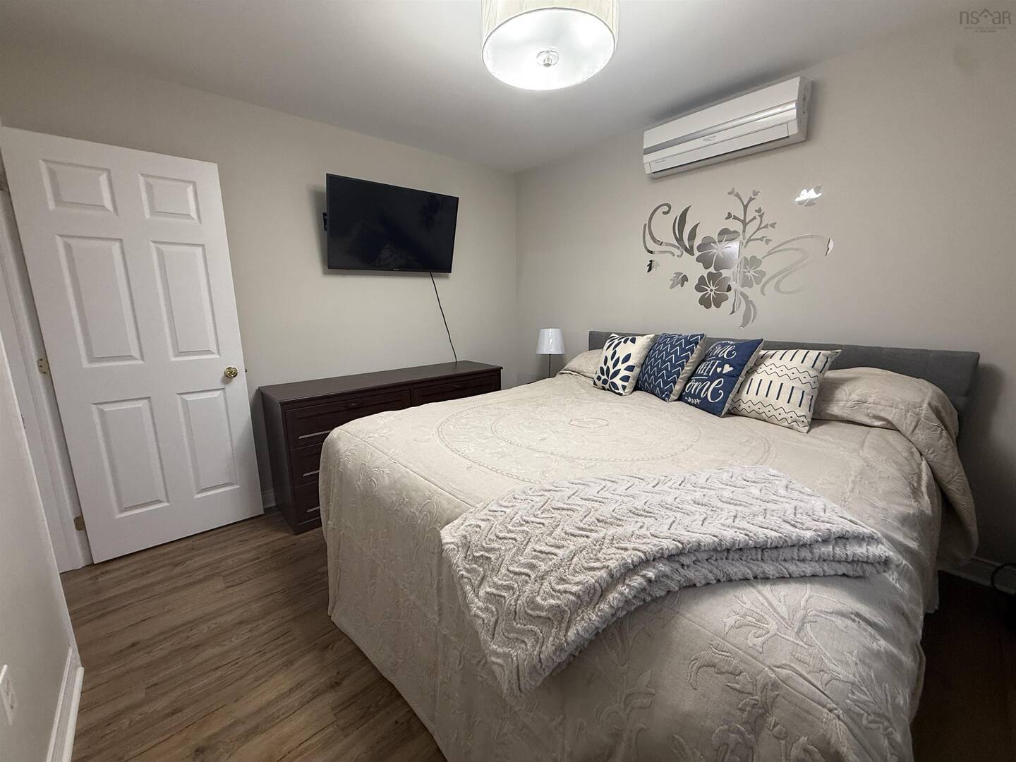 26 Romkey Dr Eastern Passage, NS B3G1G9