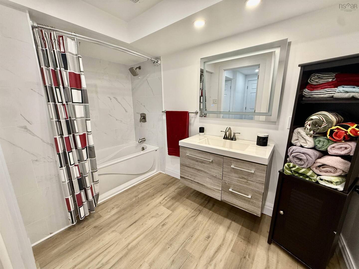 26 Romkey Dr Eastern Passage, NS B3G1G9