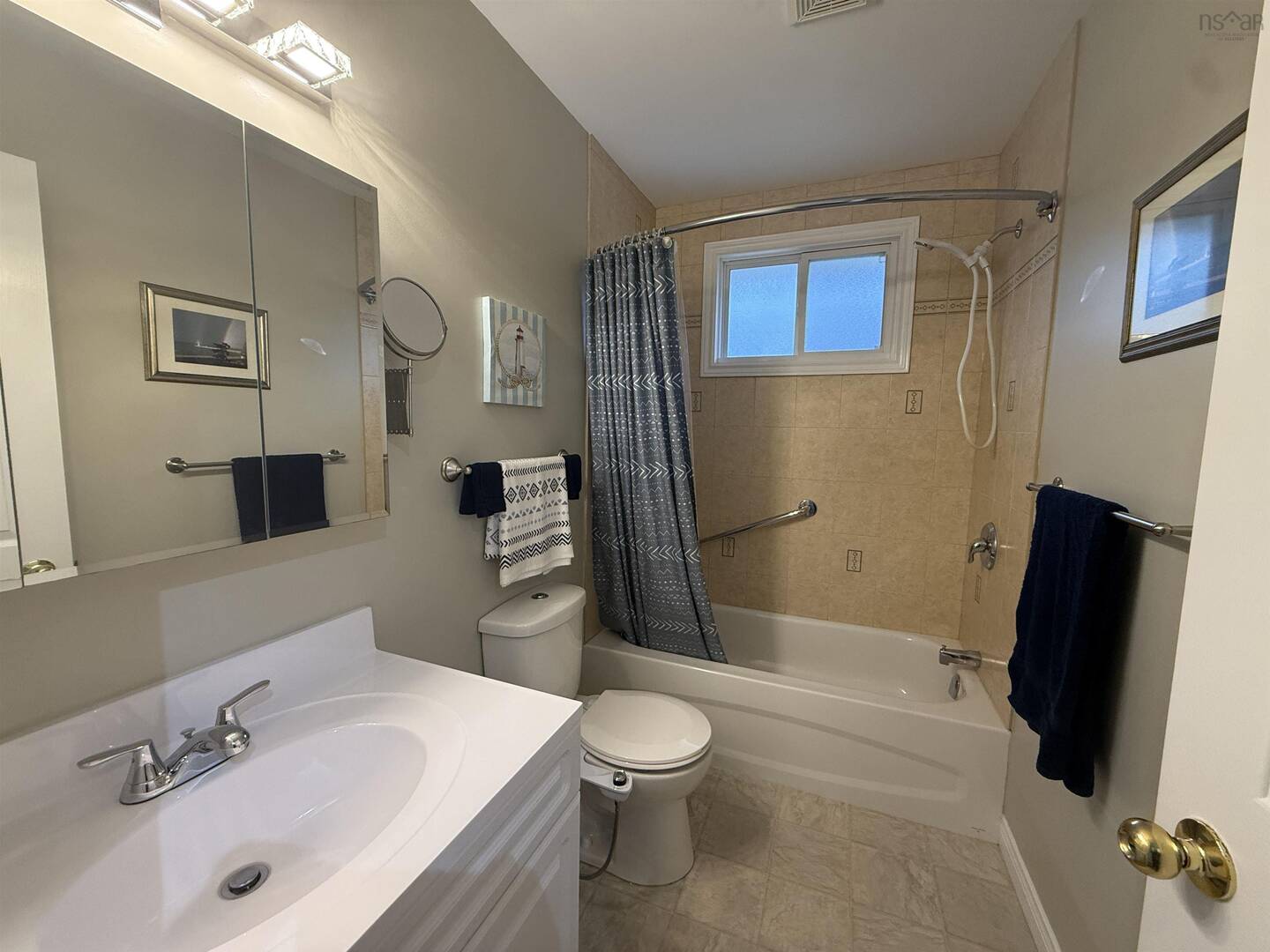 26 Romkey Dr Eastern Passage, NS B3G1G9