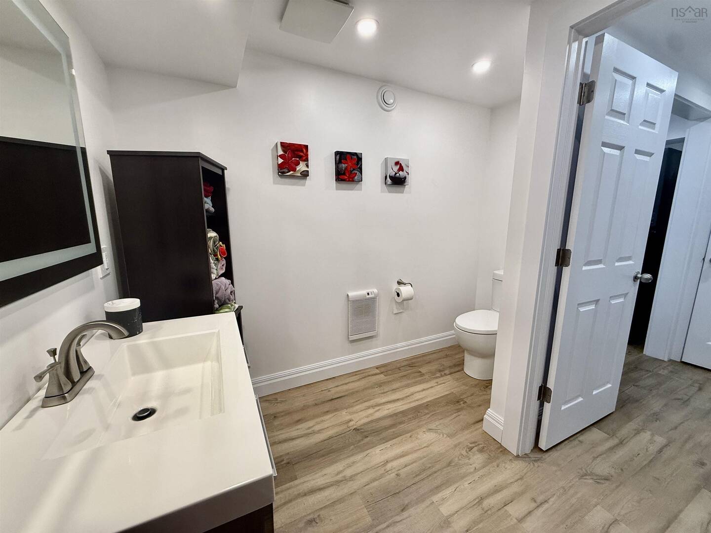 26 Romkey Dr Eastern Passage, NS B3G1G9