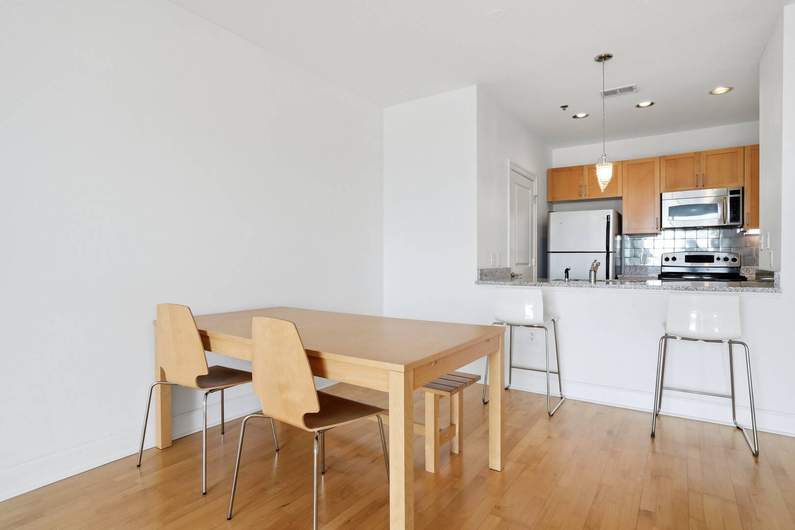 325 E Paces Ferry Rd #1606 Atlanta, GA 30305