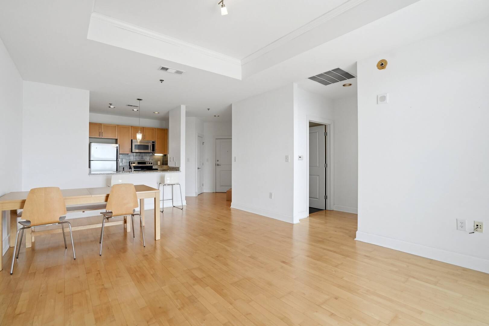 325 E Paces Ferry Rd #1606 Atlanta, GA 30305