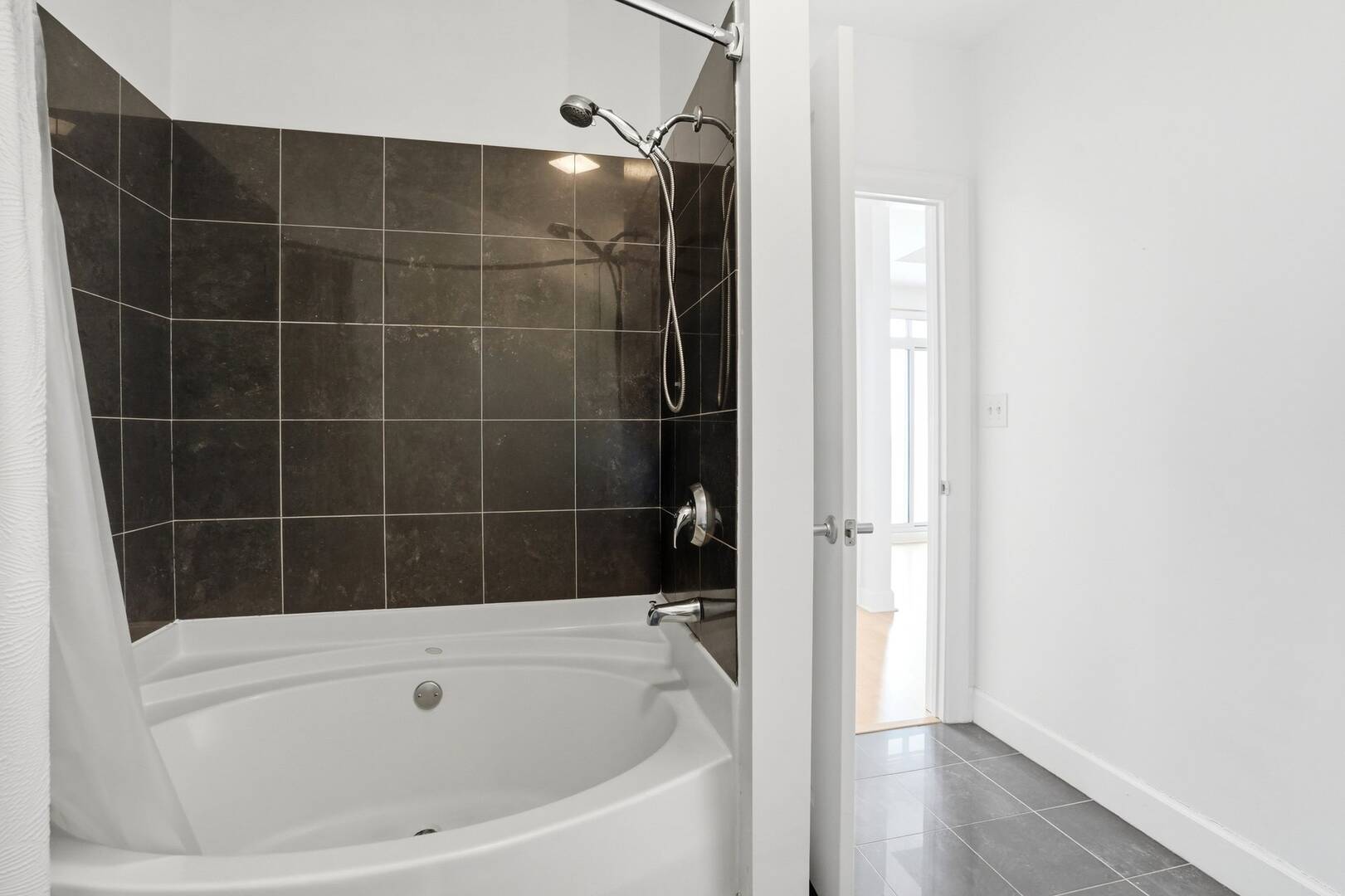 325 E Paces Ferry Rd #1606 Atlanta, GA 30305