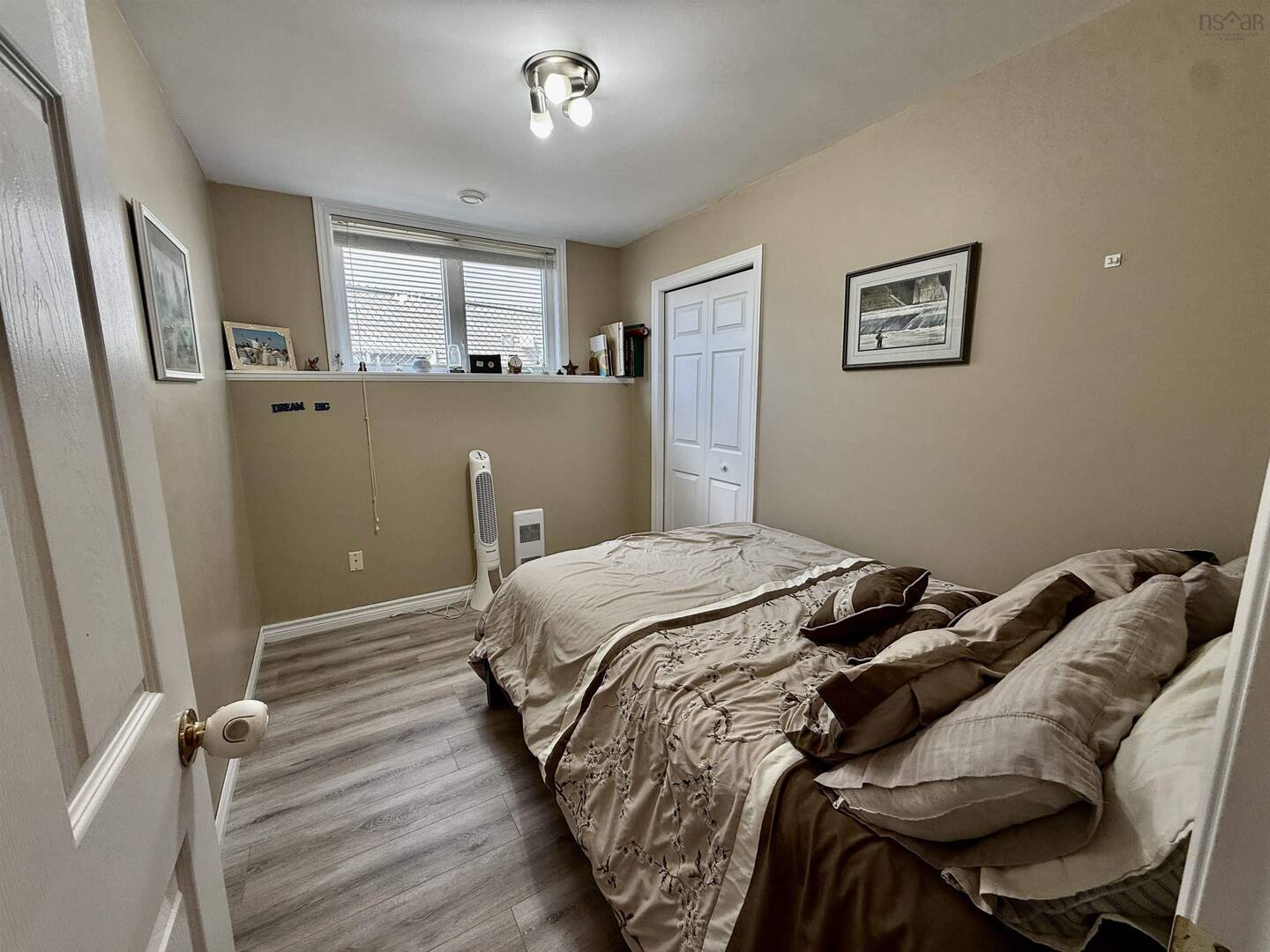 45 Peter Ct Eastern Passage, NS B3G1S9