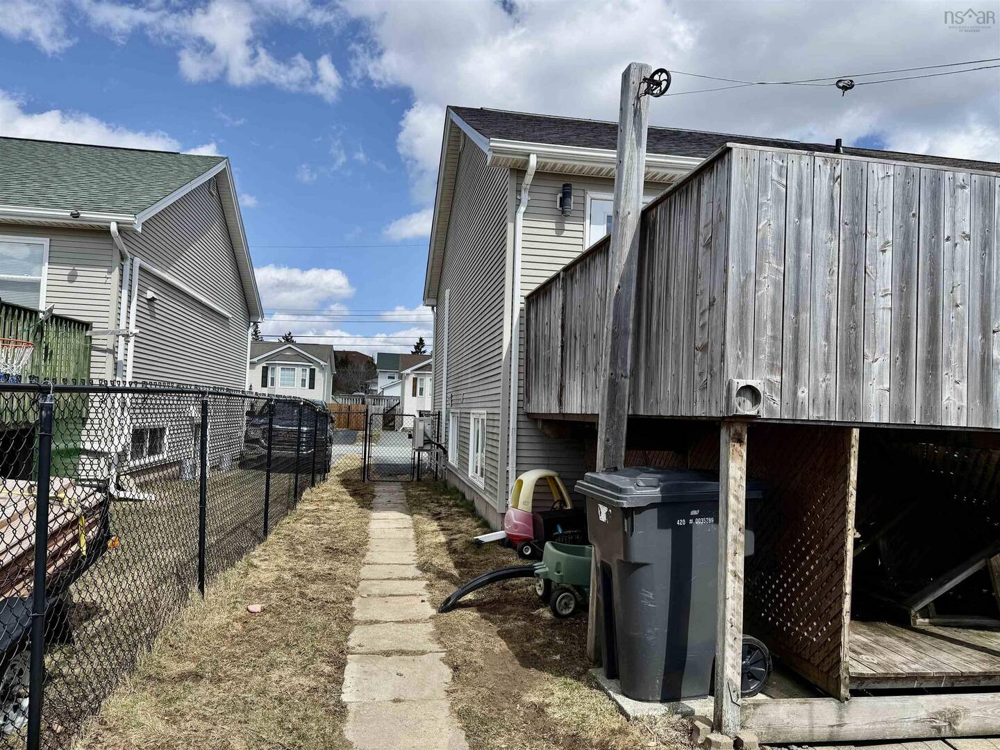 45 Peter Ct Eastern Passage, NS B3G1S9