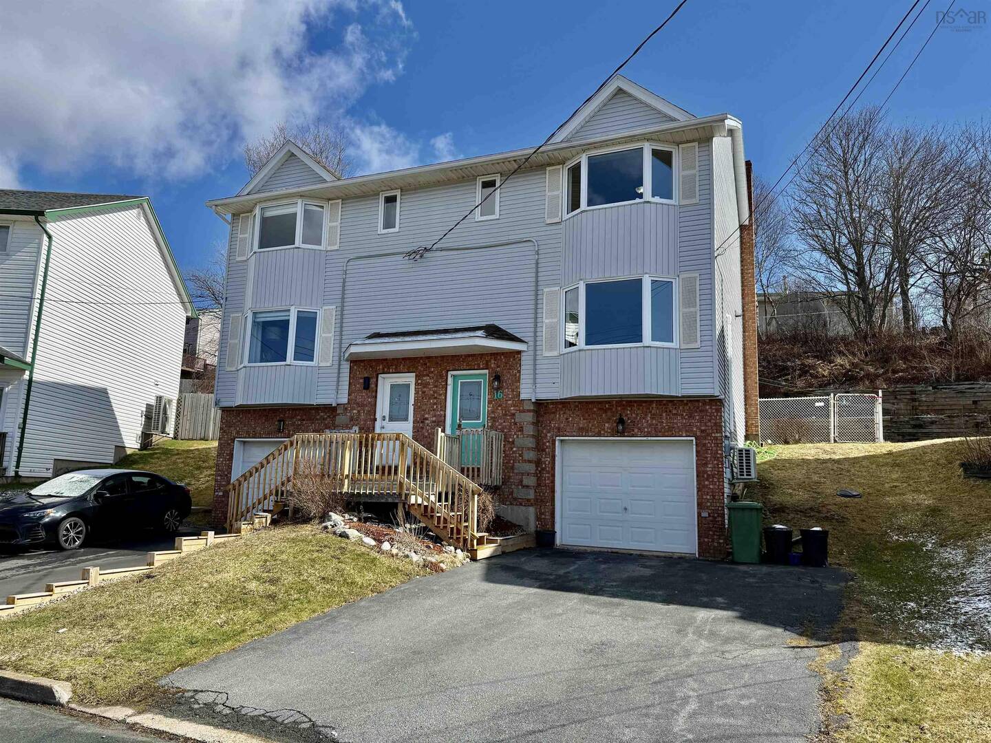 16 Albany Terrace Cole Harbour, NS B2W6E8
