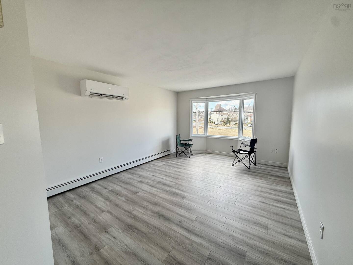 16 Albany Terrace Cole Harbour, NS B2W6E8