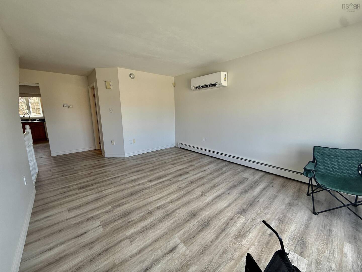 16 Albany Terrace Cole Harbour, NS B2W6E8