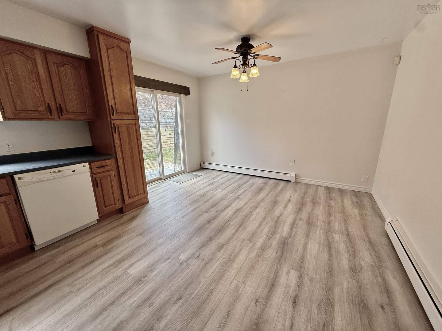 16 Albany Terrace Cole Harbour, NS B2W6E8