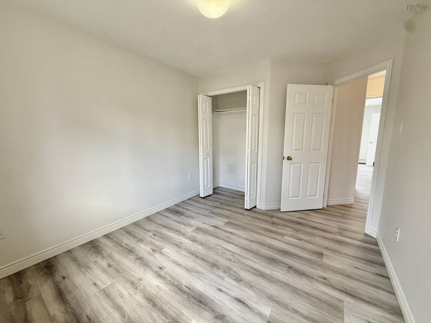 16 Albany Terrace Cole Harbour, NS B2W6E8