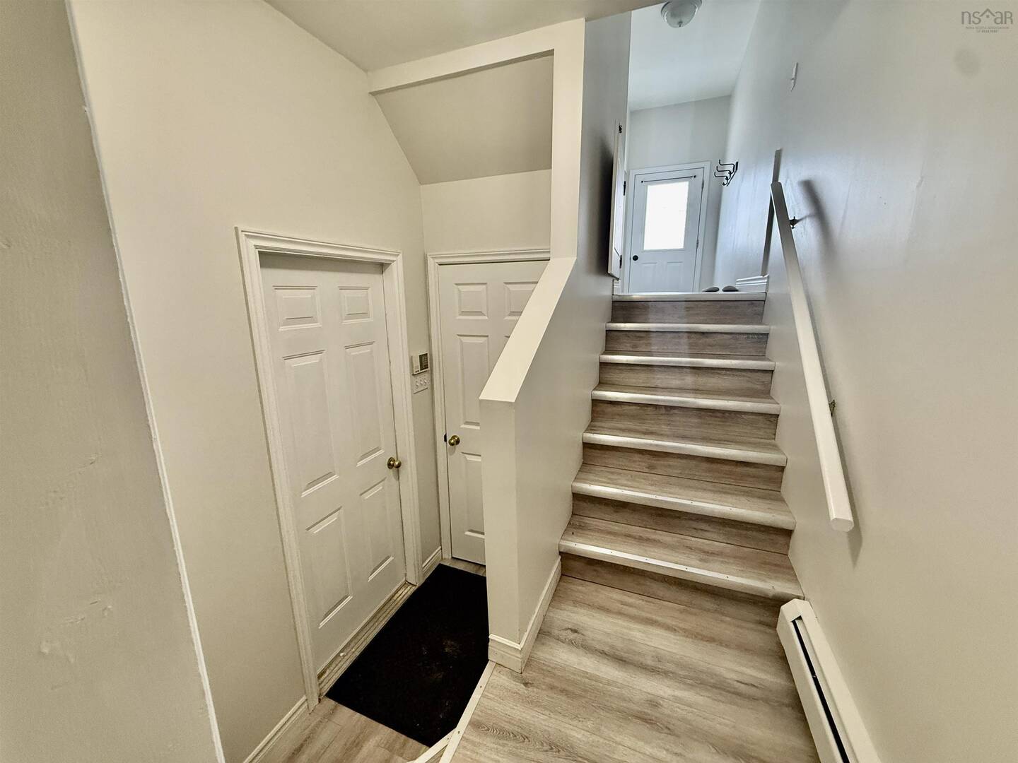 16 Albany Terrace Cole Harbour, NS B2W6E8