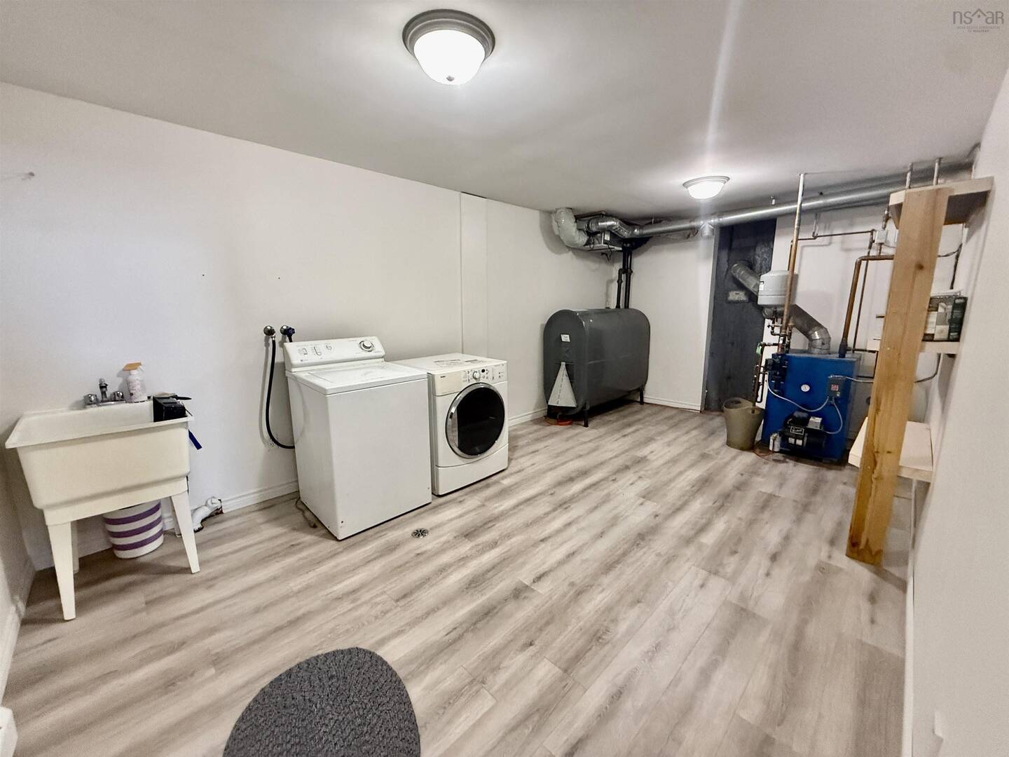 16 Albany Terrace Cole Harbour, NS B2W6E8