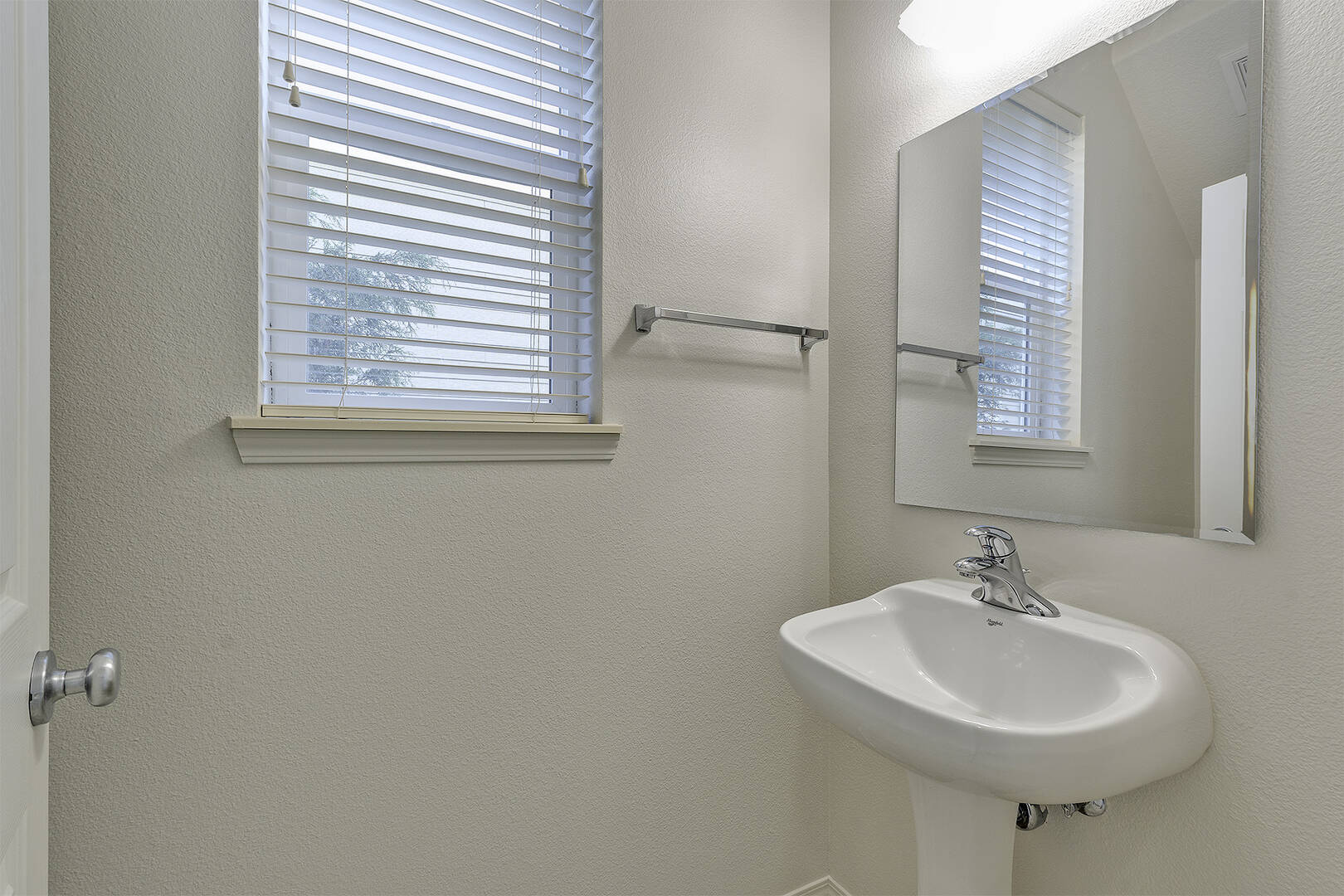 17212 SW Pleasanton Ln Beaverton, OR 97003