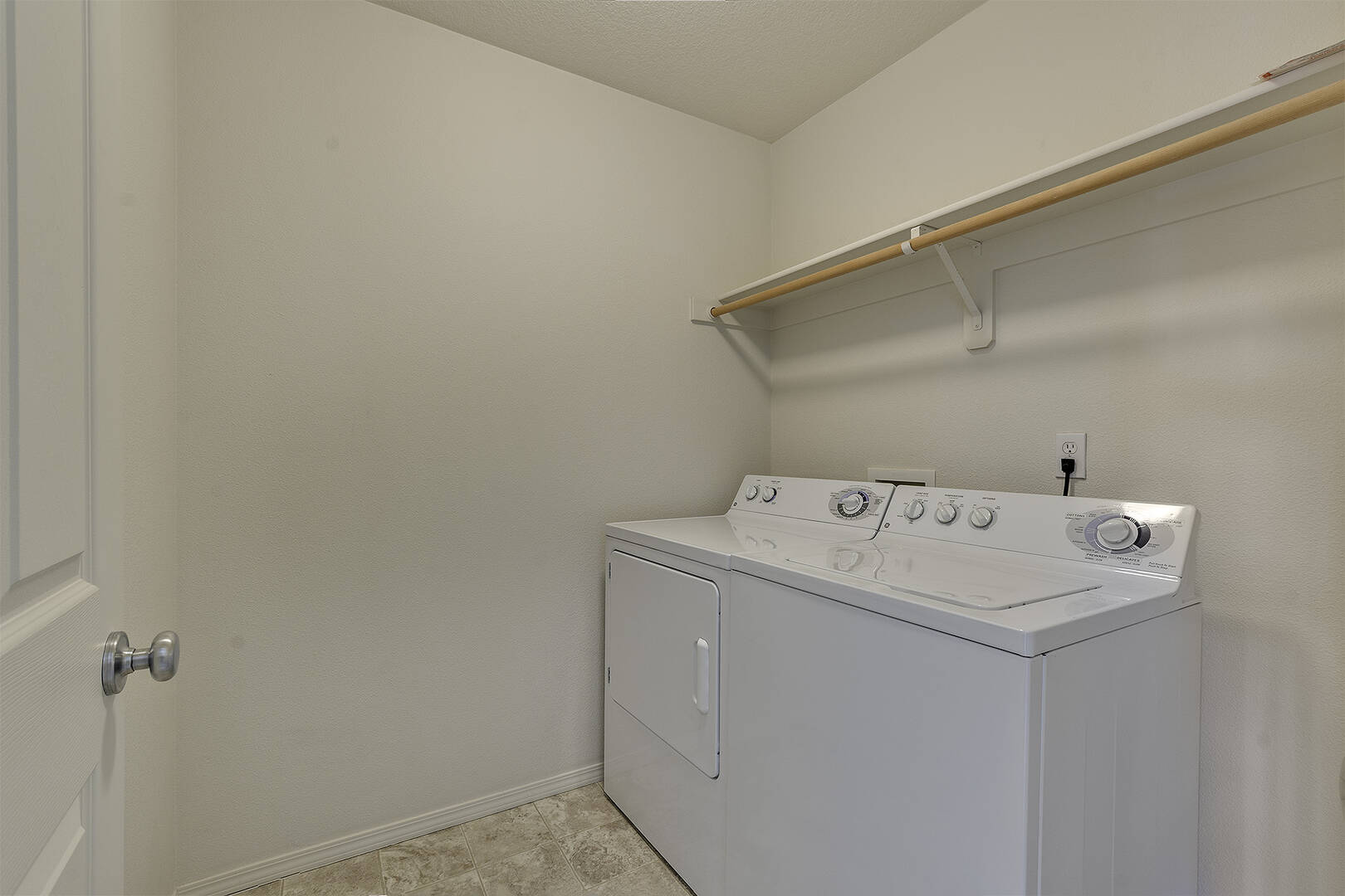 17212 SW Pleasanton Ln Beaverton, OR 97003