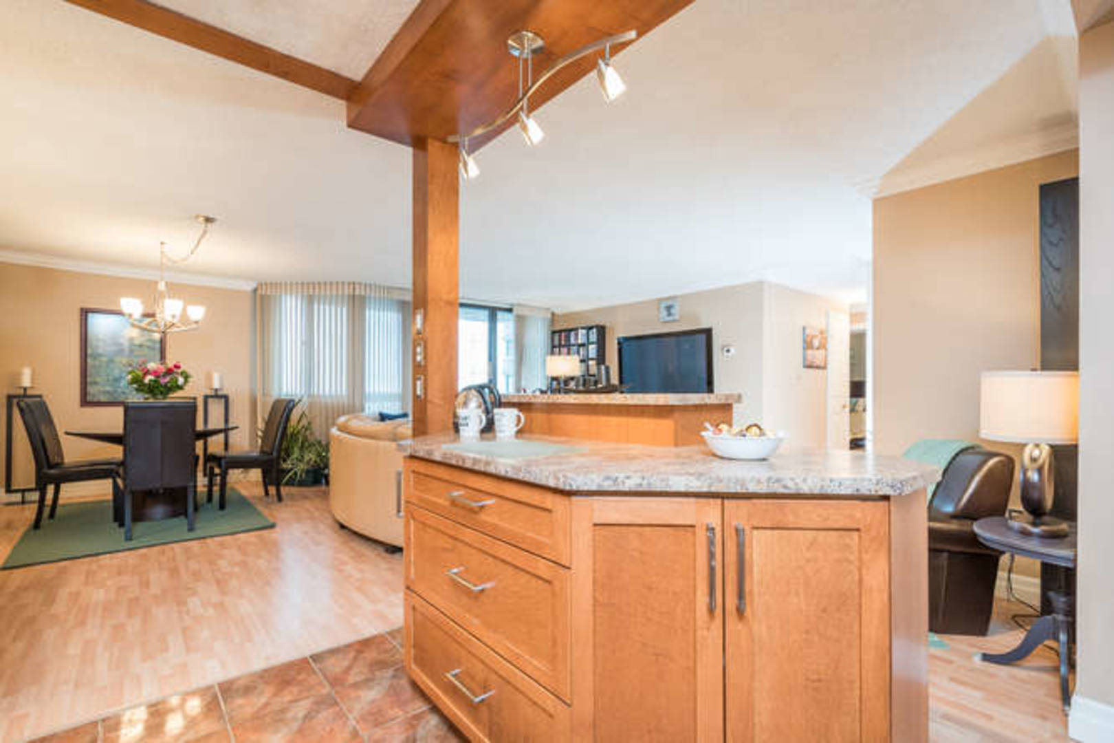 1804-363 Colborne St. London, ON N6B3N3