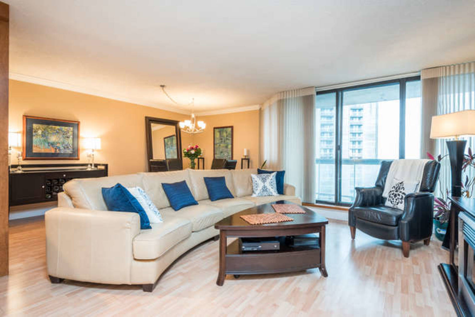 1804-363 Colborne St. London, ON N6B3N3
