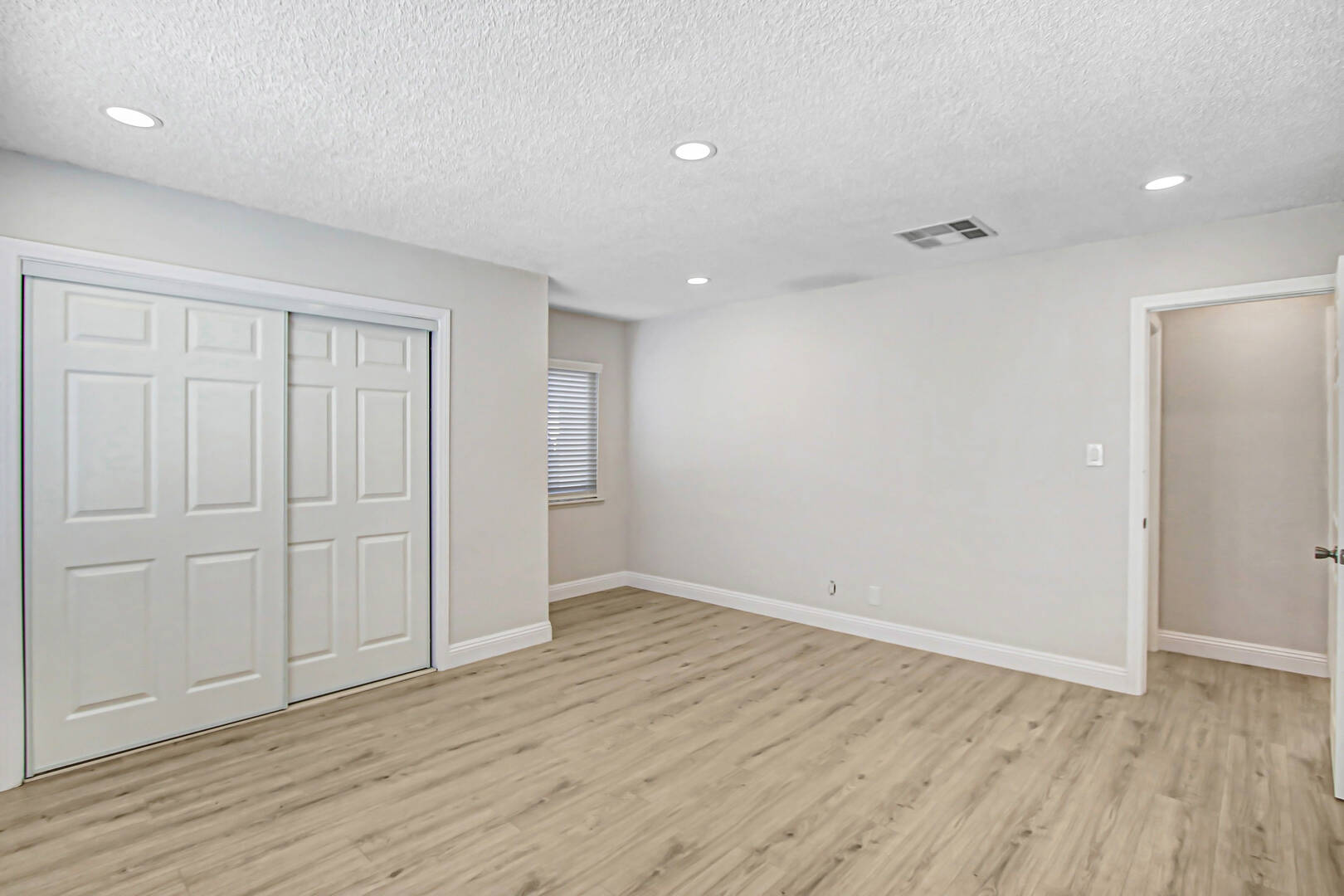 13207 Joshua Rd Whitewater, CA  92282