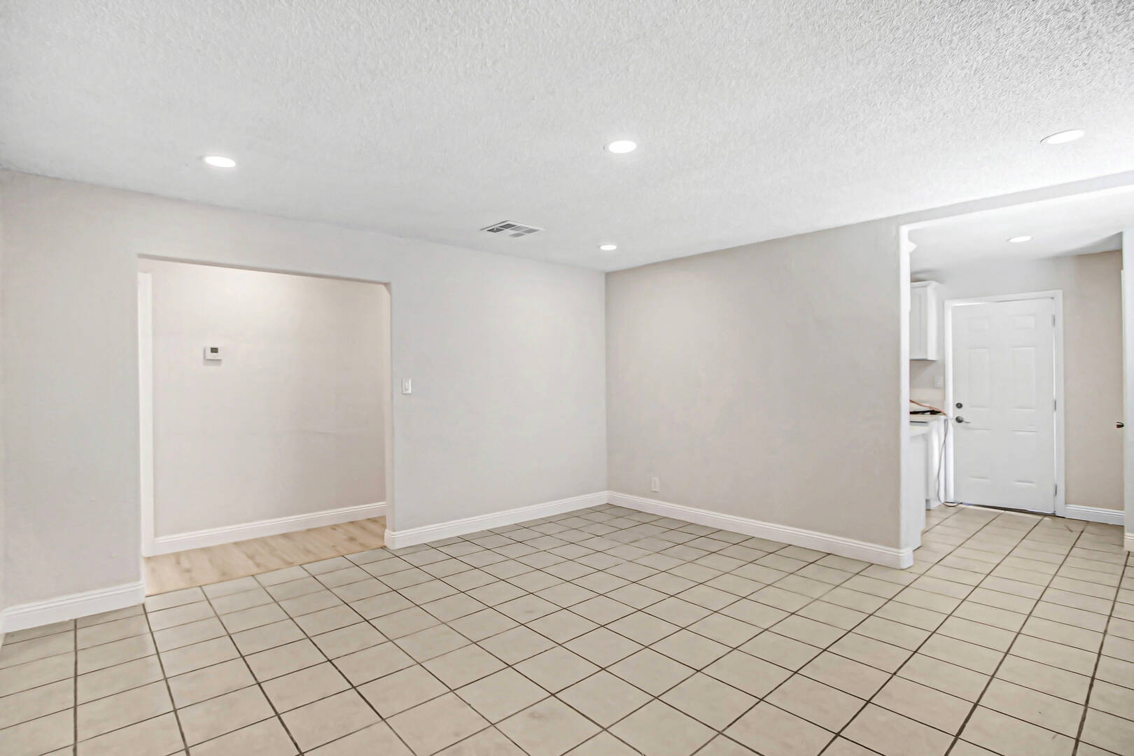 13207 Joshua Rd Whitewater, CA  92282