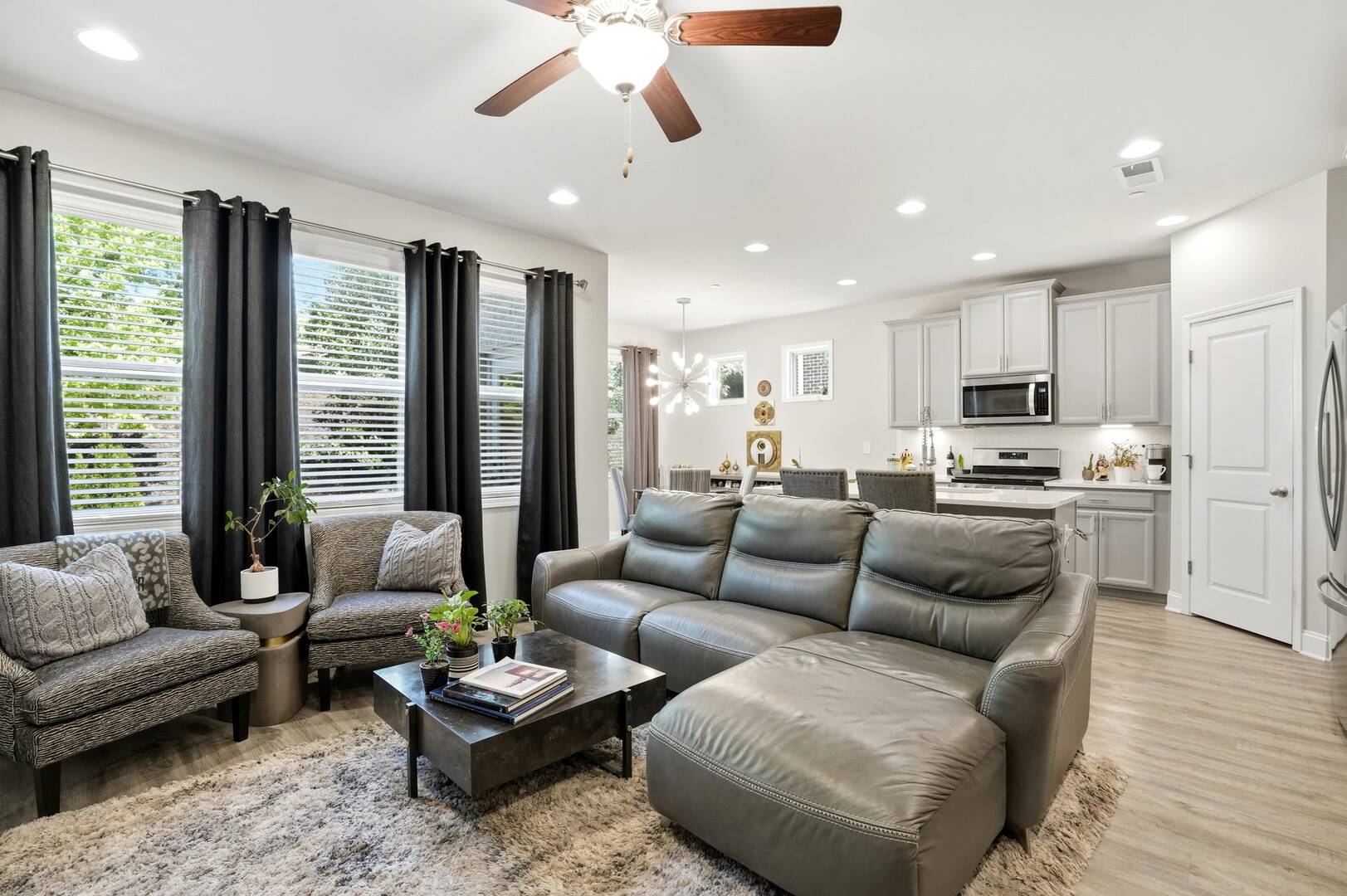 130 Maple Creek Way Woodstock, GA 30188