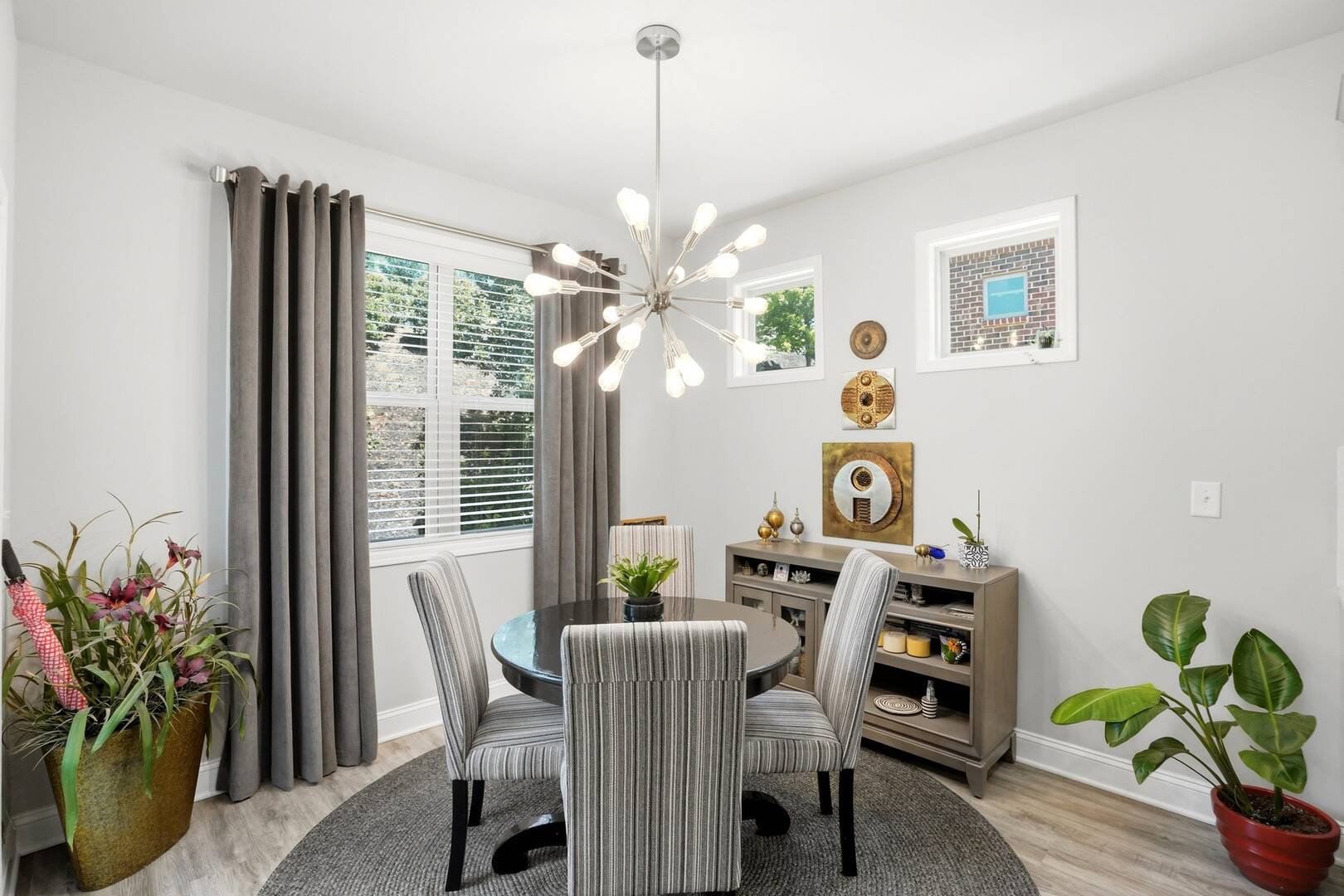 130 Maple Creek Way Woodstock, GA 30188