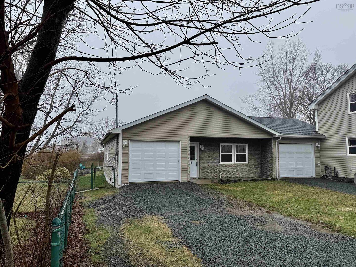 39 Irving St Dartmouth, NS B2W1K1