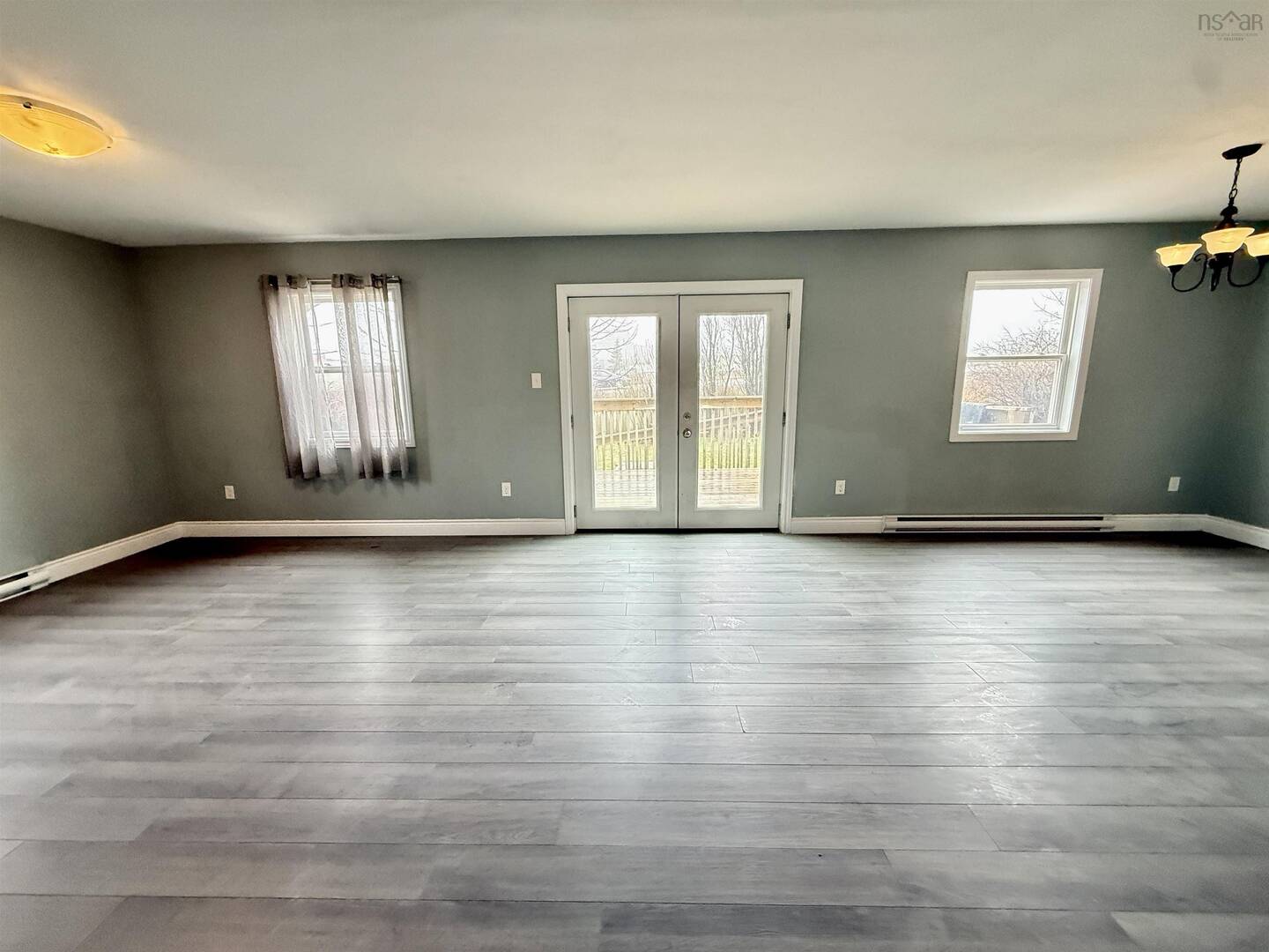 39 Irving St Dartmouth, NS B2W1K1