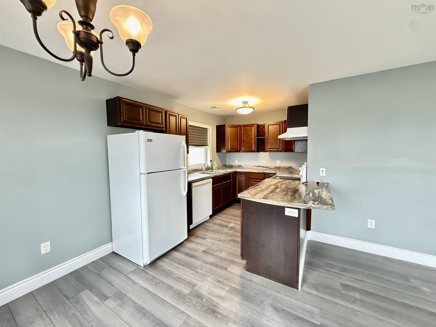 39 Irving St Dartmouth, NS B2W1K1