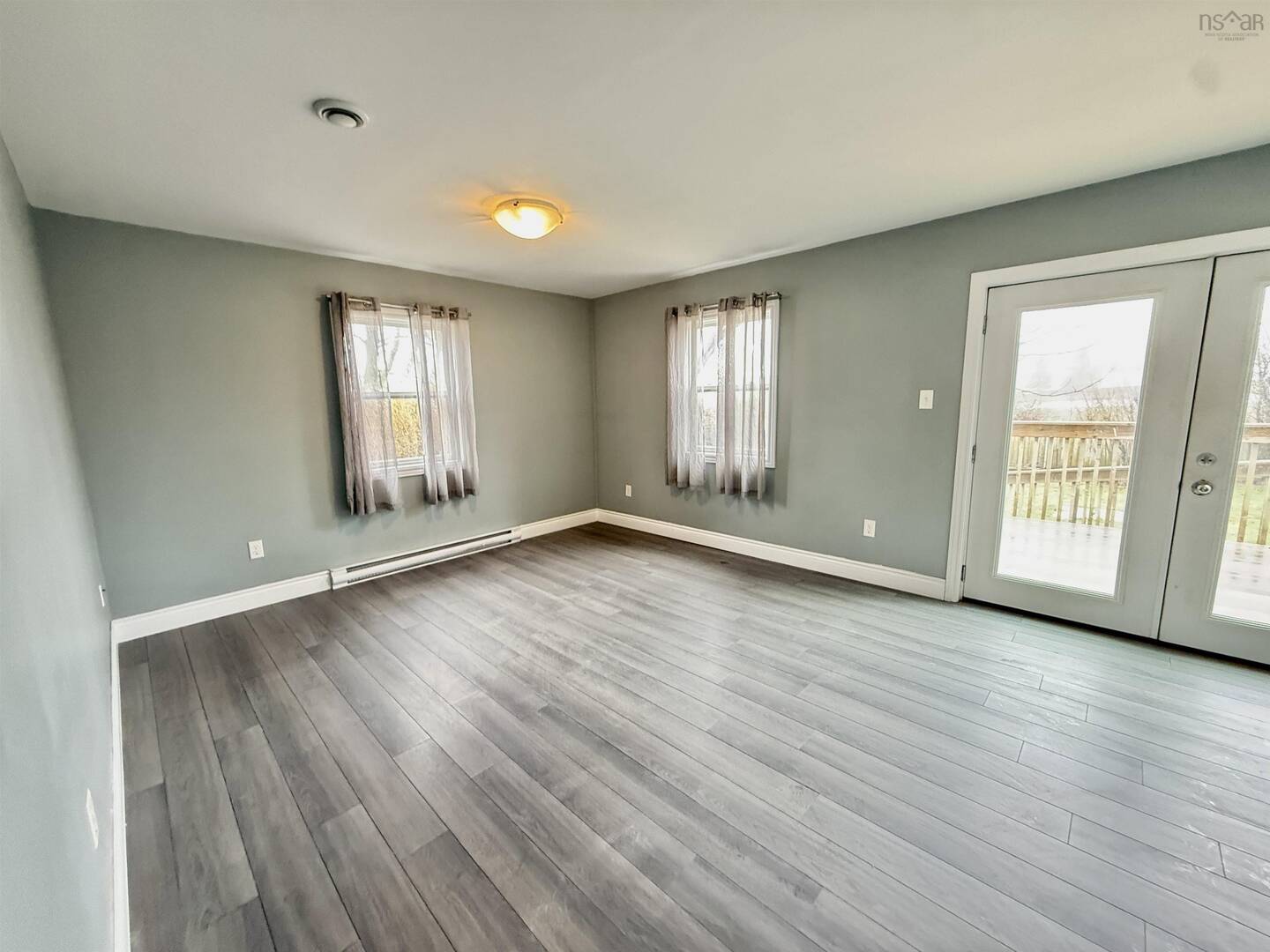 39 Irving St Dartmouth, NS B2W1K1