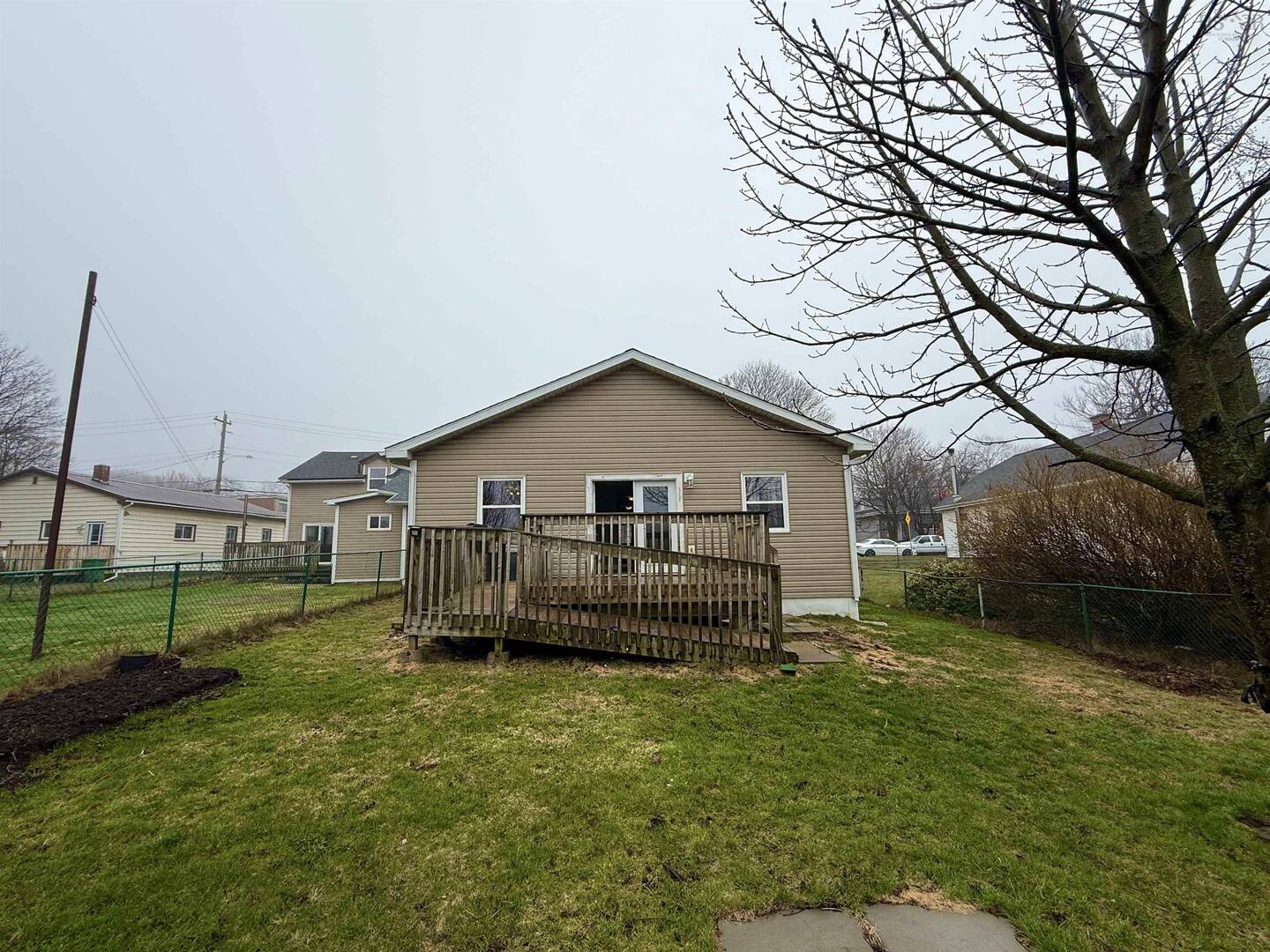 39 Irving St Dartmouth, NS B2W1K1