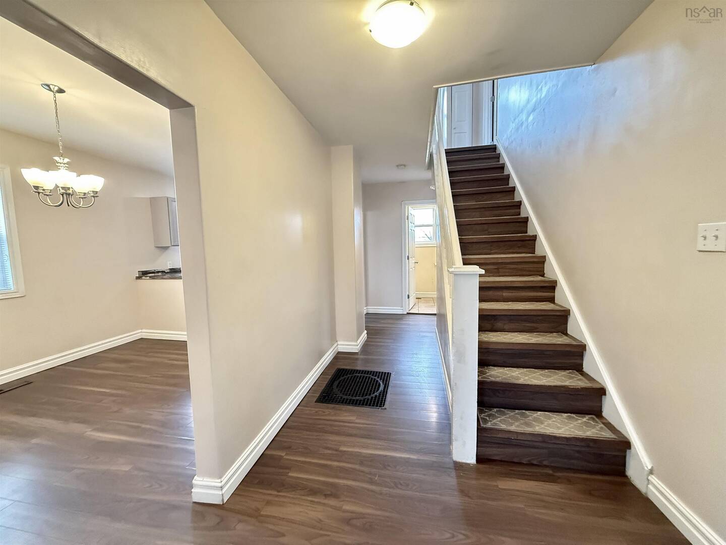 41 Irving St Dartmouth, NS B2W1K1