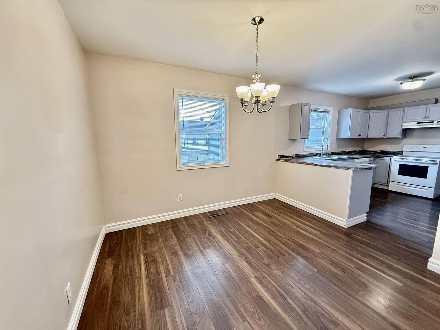 41 Irving St Dartmouth, NS B2W1K1